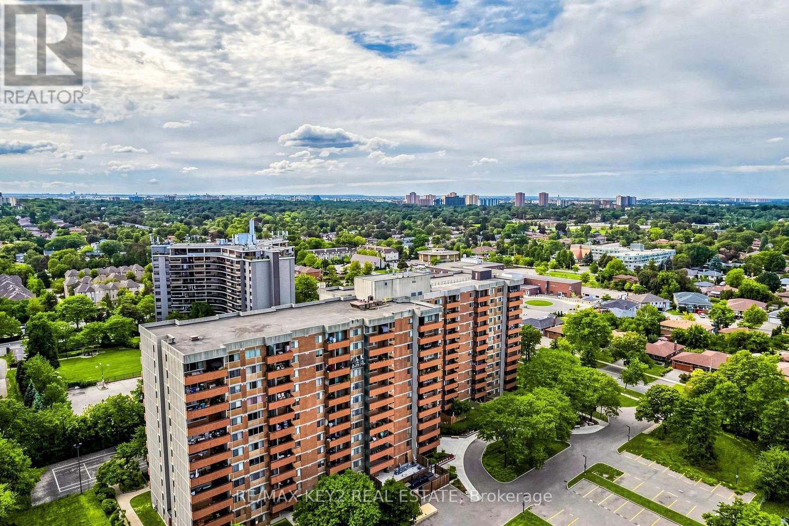 2104 - 4010 Eglinton Avenue W, Toronto, Ontario  M9A 0G5 - Photo 23 - W13809918