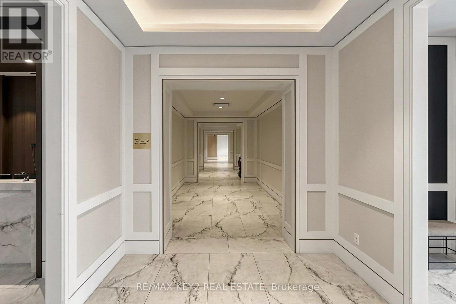 2104 - 4010 Eglinton Avenue W, Toronto, Ontario  M9A 0G5 - Photo 32 - W13809918