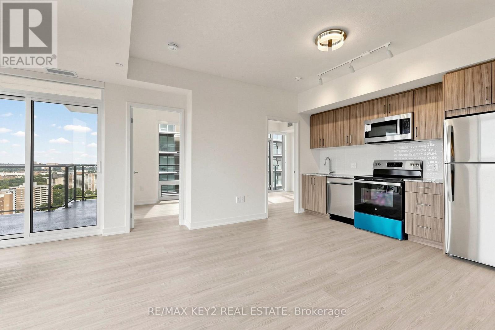 2104 - 4010 Eglinton Avenue W, Toronto, Ontario  M9A 0G5 - Photo 5 - W13809918