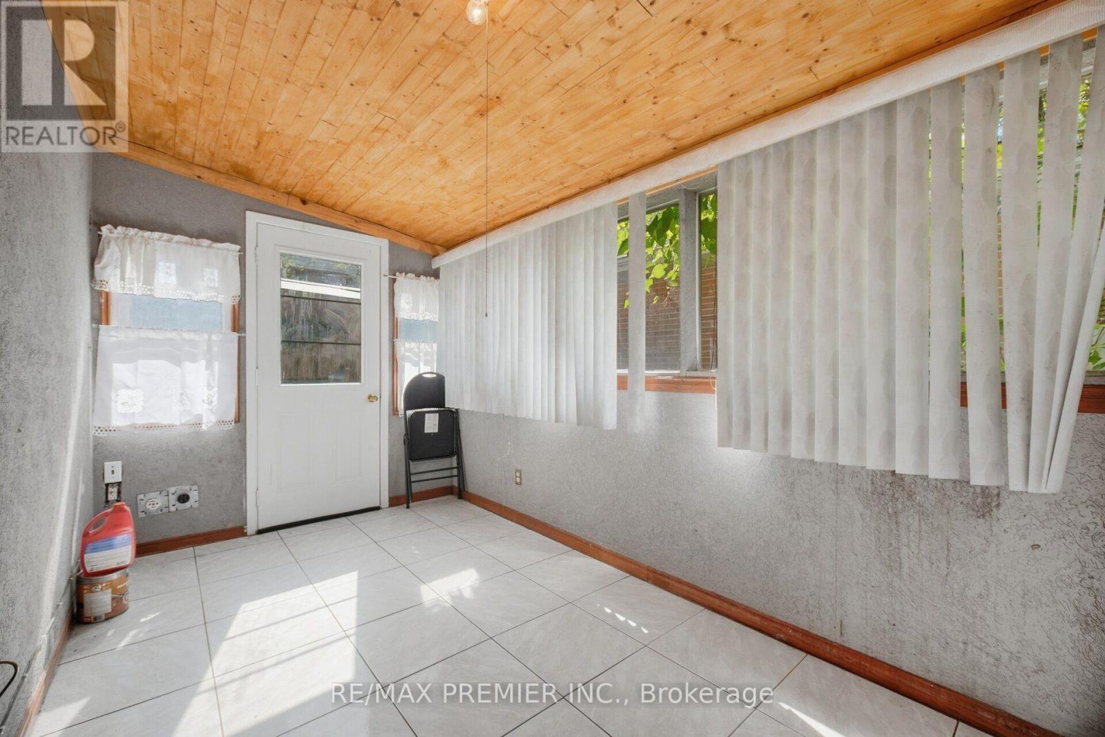 1474 South Service Road, Mississauga, Ontario  L5E 1V6 - Photo 13 - W13809952
