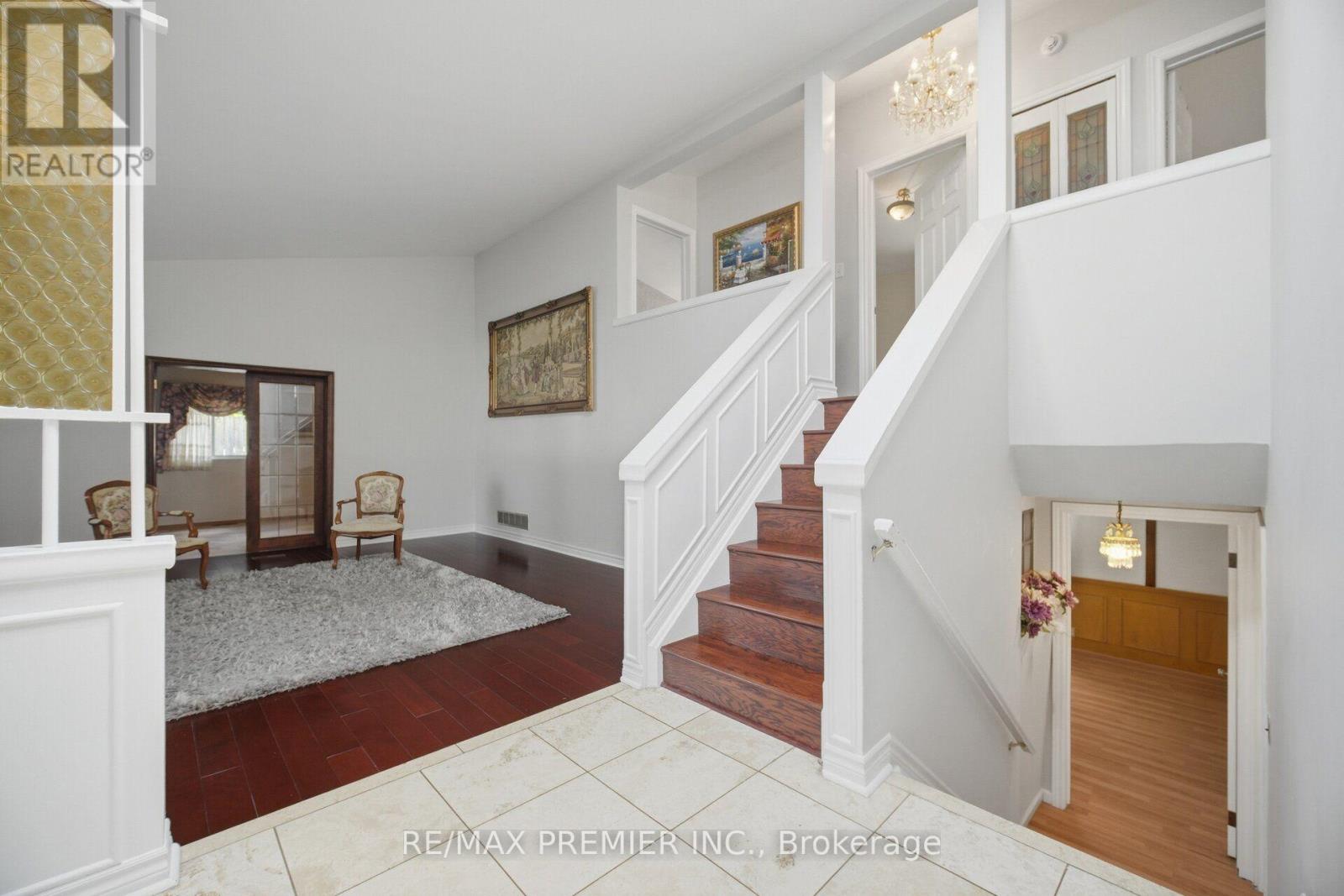 1474 South Service Road, Mississauga, Ontario  L5E 1V6 - Photo 15 - W13809952