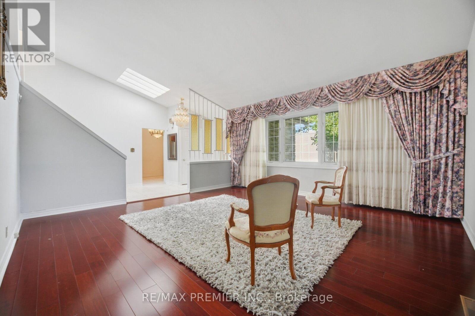 1474 South Service Road, Mississauga, Ontario  L5E 1V6 - Photo 6 - W13809952