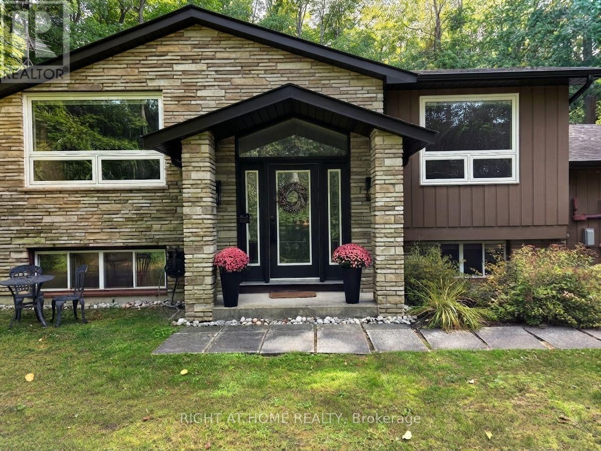 11 Woodland Crescent, Oro-Medonte, Ontario  L4M 4Y8 - Photo 5 - S12922472