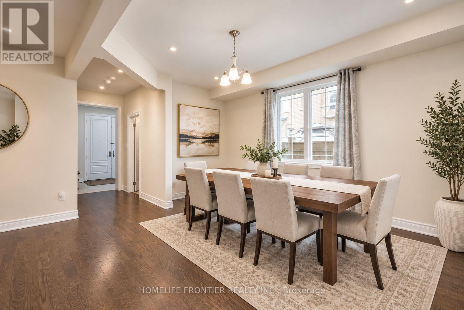 135 Ross Vennare Crescent, Vaughan, Ontario  L4H 4N2 - Photo 4 - N13808322