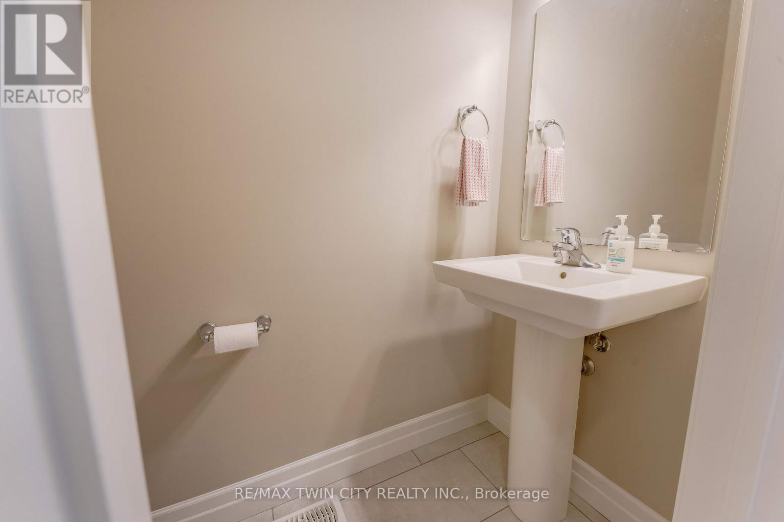 14 Marianne Dorn Trail Road, Kitchener, Ontario  N2R 0H4 - Photo 26 - X13809752
