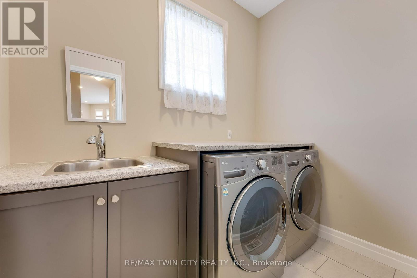 14 Marianne Dorn Trail Road, Kitchener, Ontario  N2R 0H4 - Photo 27 - X13809752