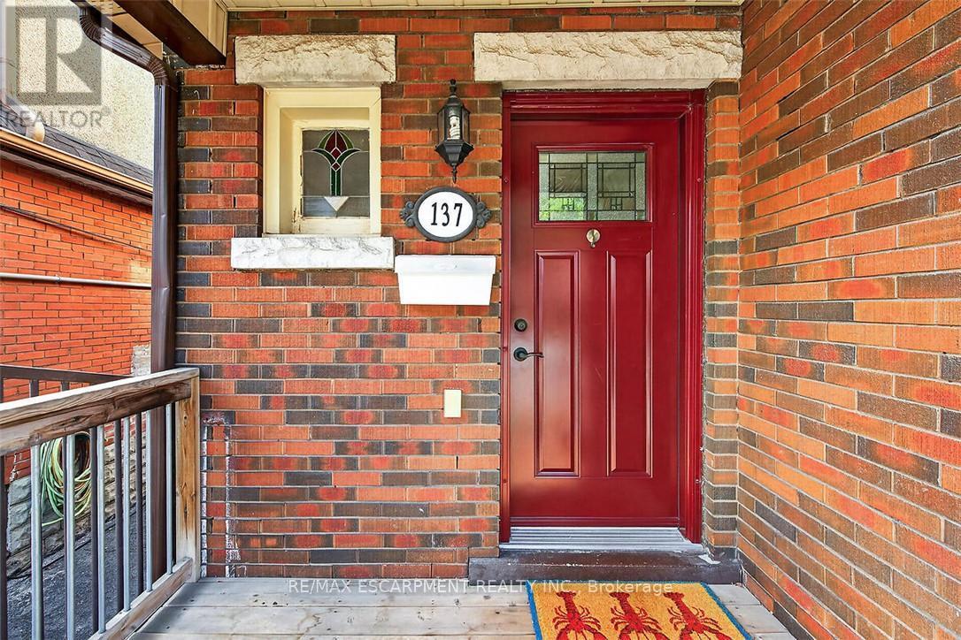137 Cope Street, Hamilton, Ontario  L8H 5B3 - Photo 4 - X13809824