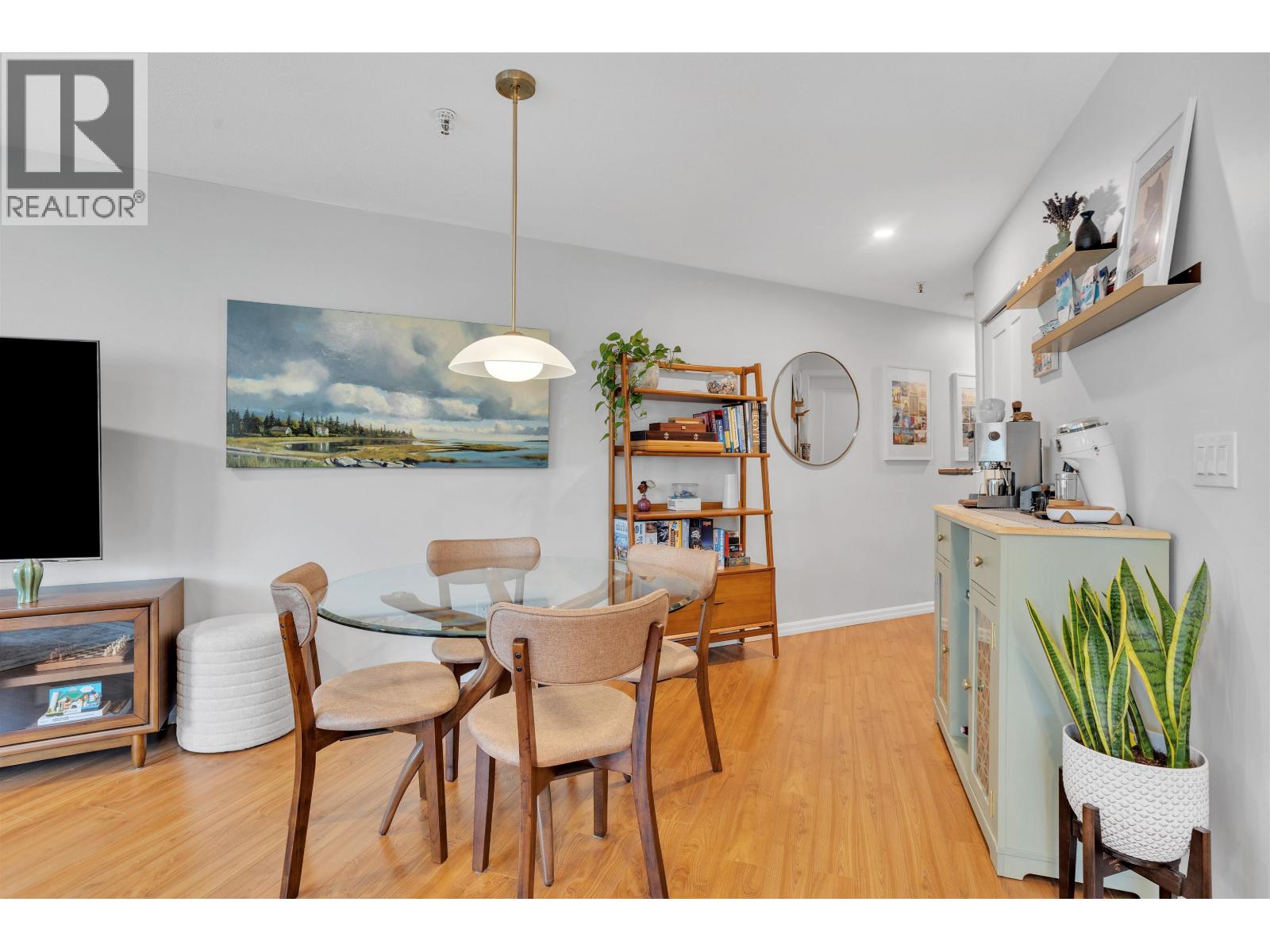 315 2020 W 8th Avenue, Vancouver, British Columbia  V6J 1W5 - Photo 9 - R3151033
