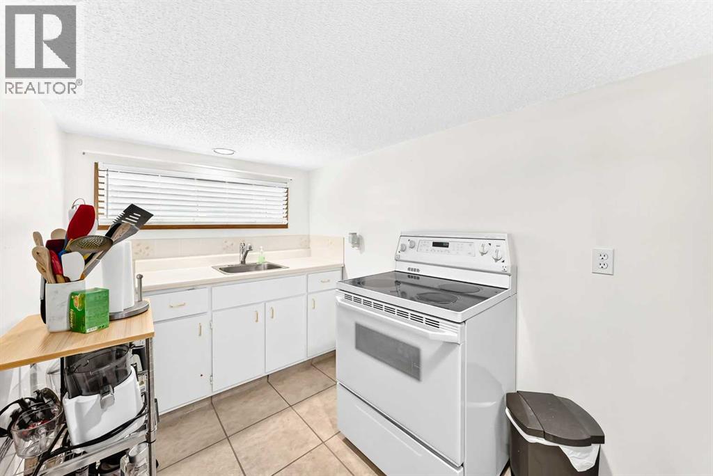 36 Chinook Crescent photo 39