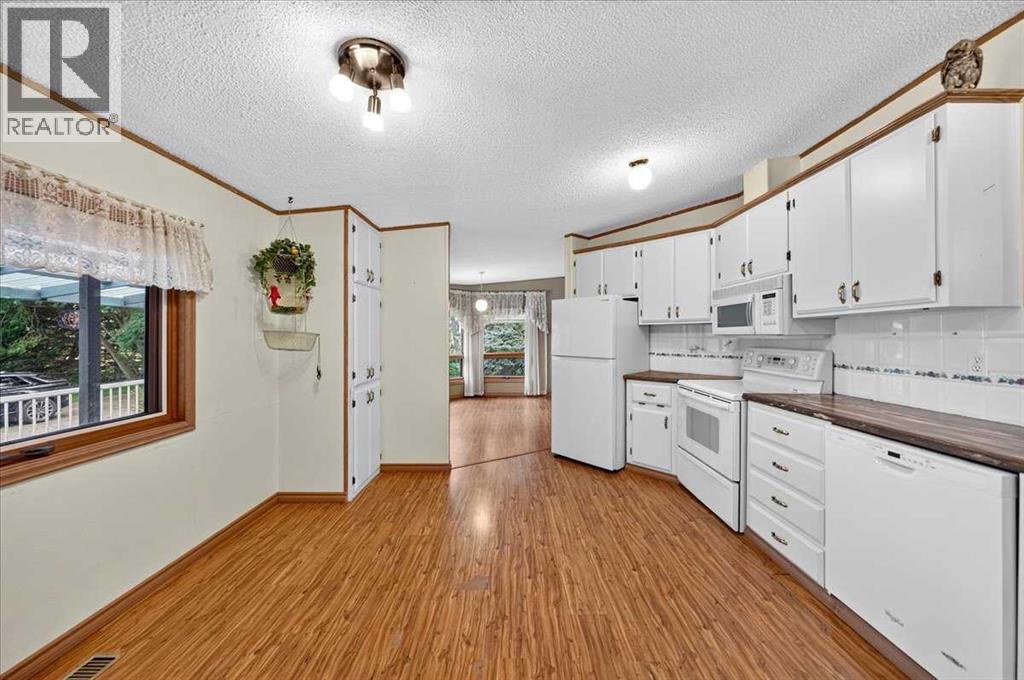 33049 Range Road 22, Rural Mountain View County, Alberta  T4H 4B7 - Photo 22 - A2344333
