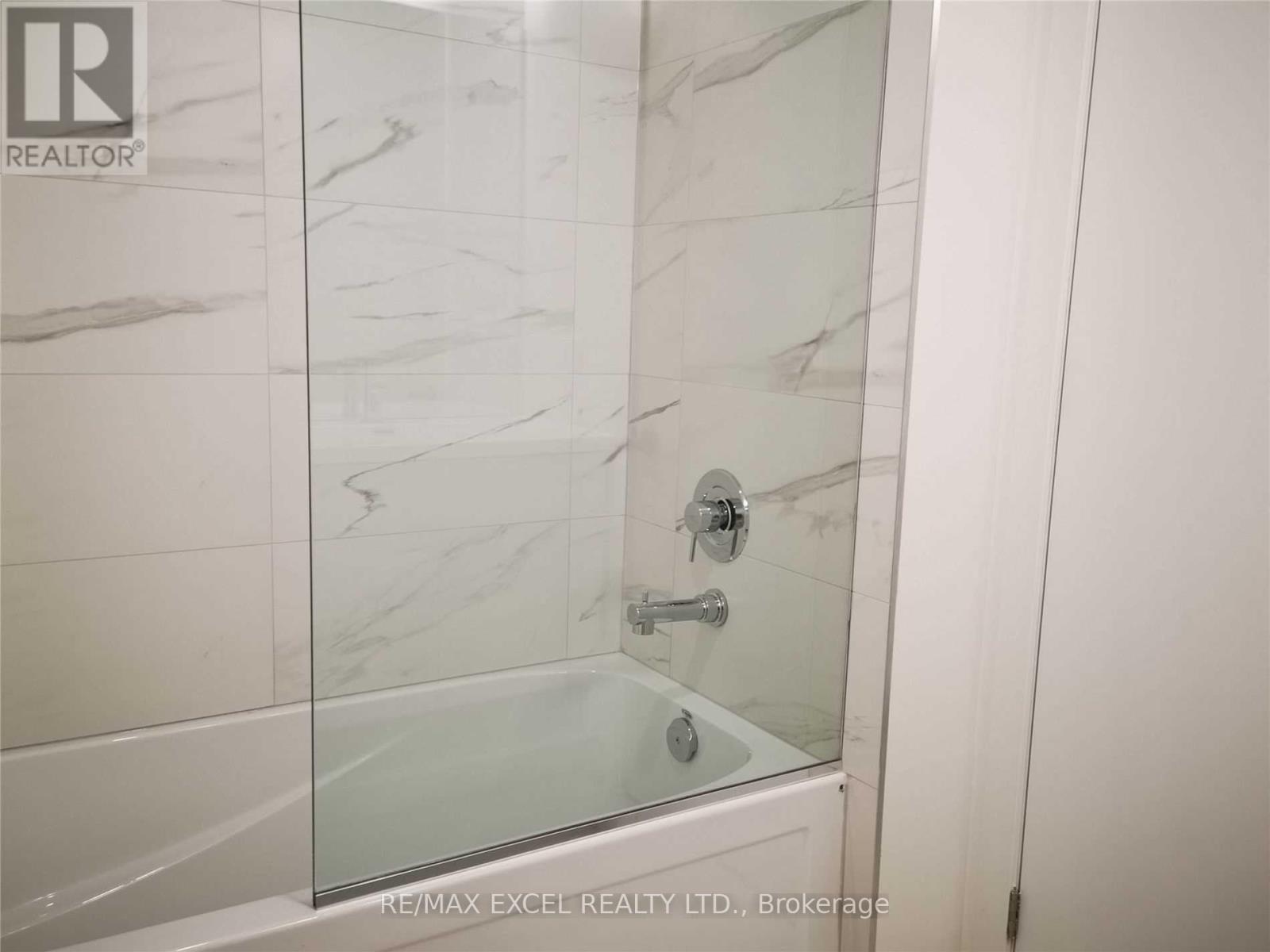 3806 - 138 Downes Street, Toronto, Ontario  M5E 0E4 - Photo 15 - C13802386