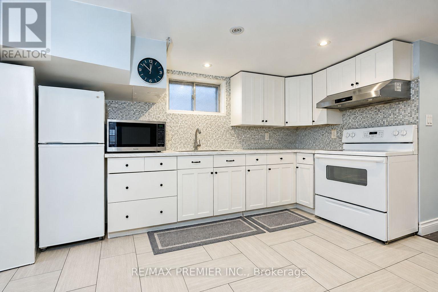 445 Selsey Drive, Mississauga, Ontario L5A 1B7 - Photo 44 - W13806092