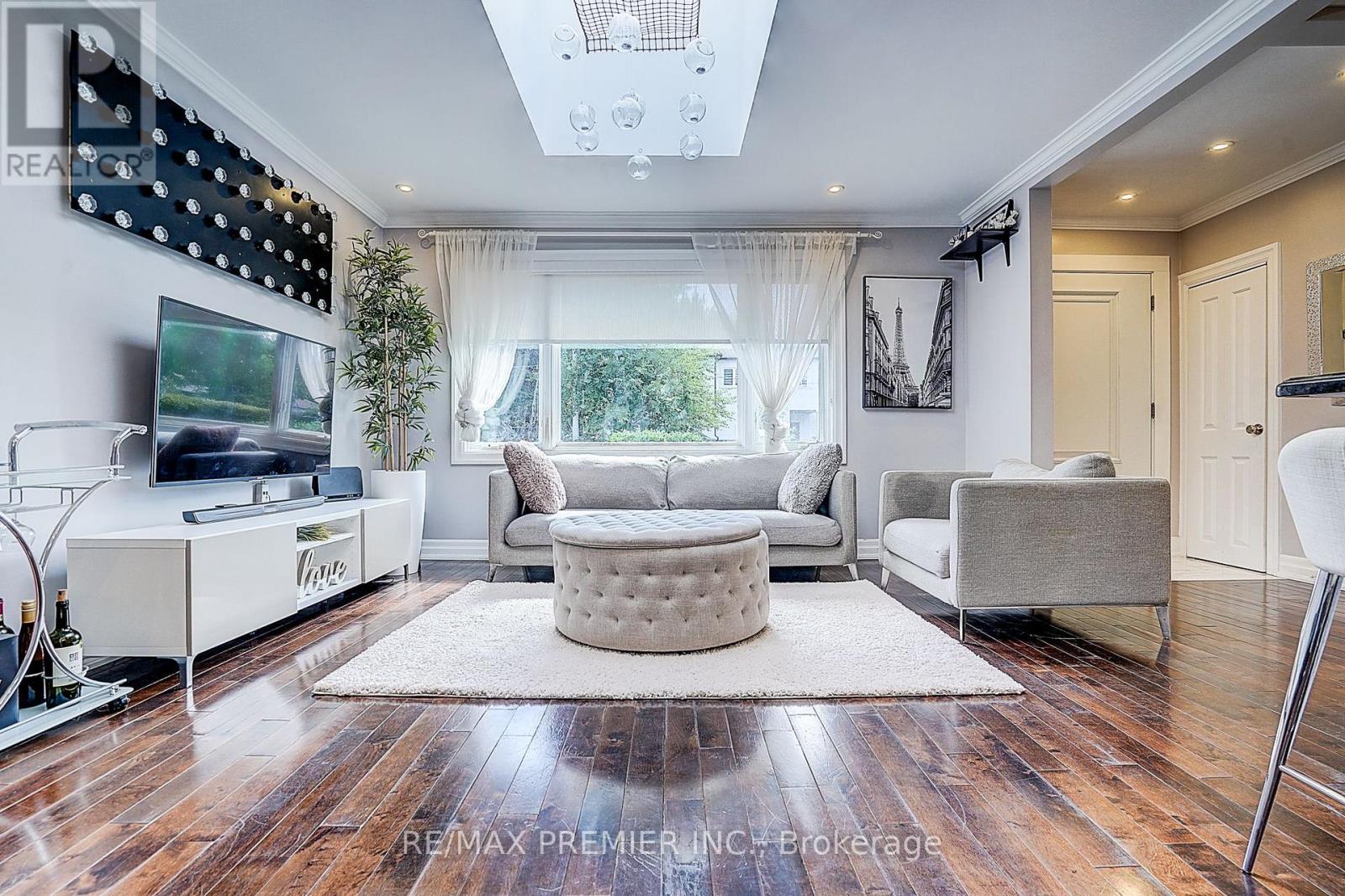 445 Selsey Drive, Mississauga, Ontario L5A 1B7 - Photo 25 - W13806092