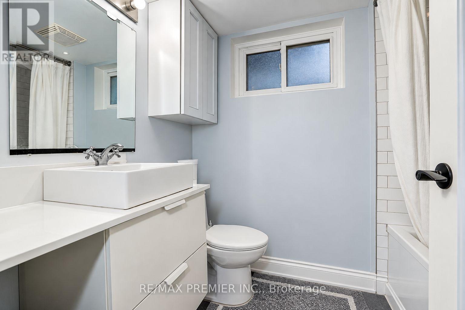445 Selsey Drive, Mississauga, Ontario L5A 1B7 - Photo 47 - W13806092