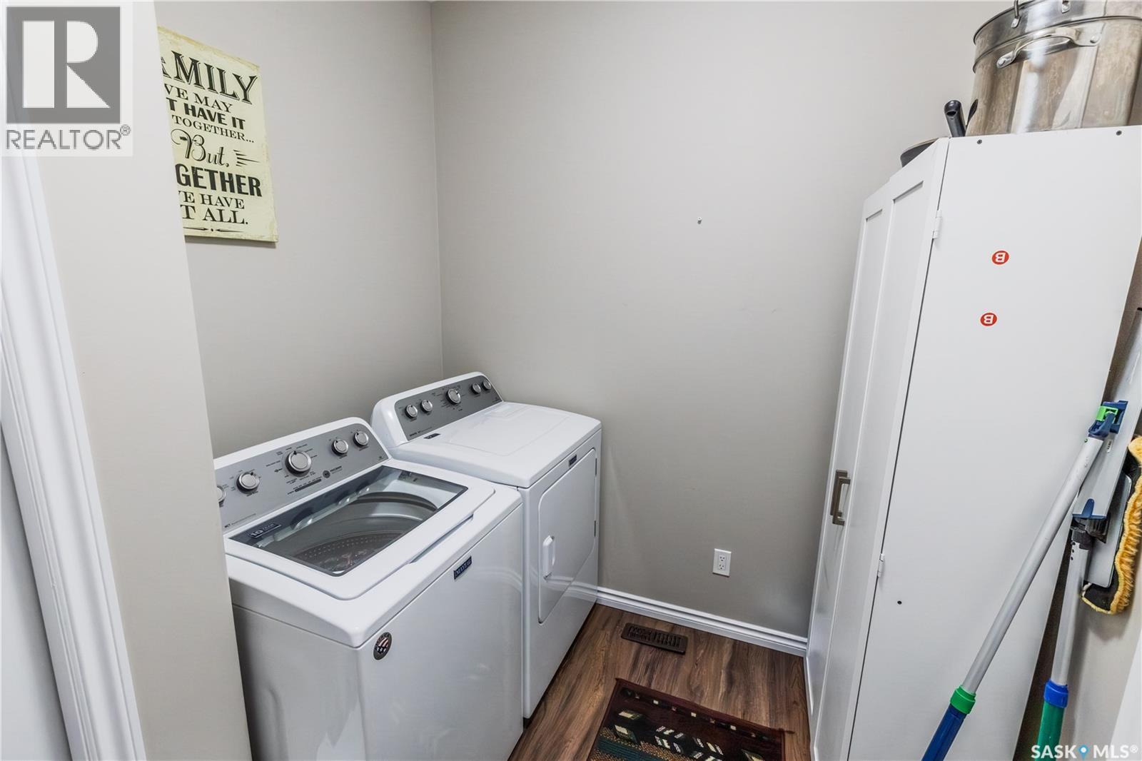 201 959 Bradley STREET photo 30