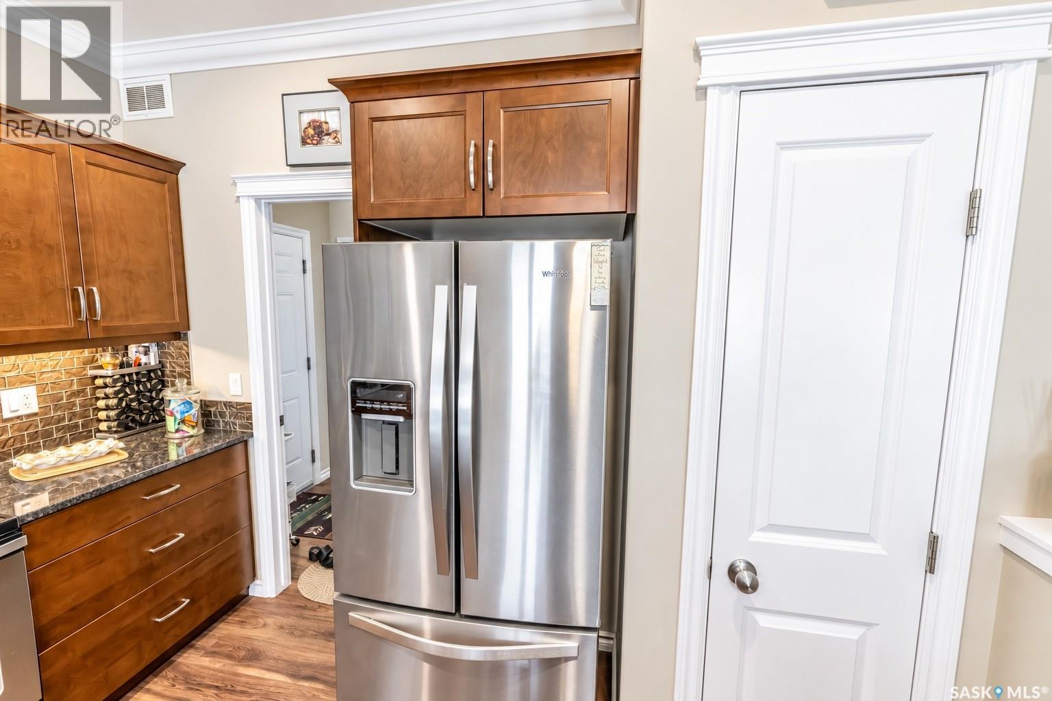 201 959 Bradley STREET photo 13