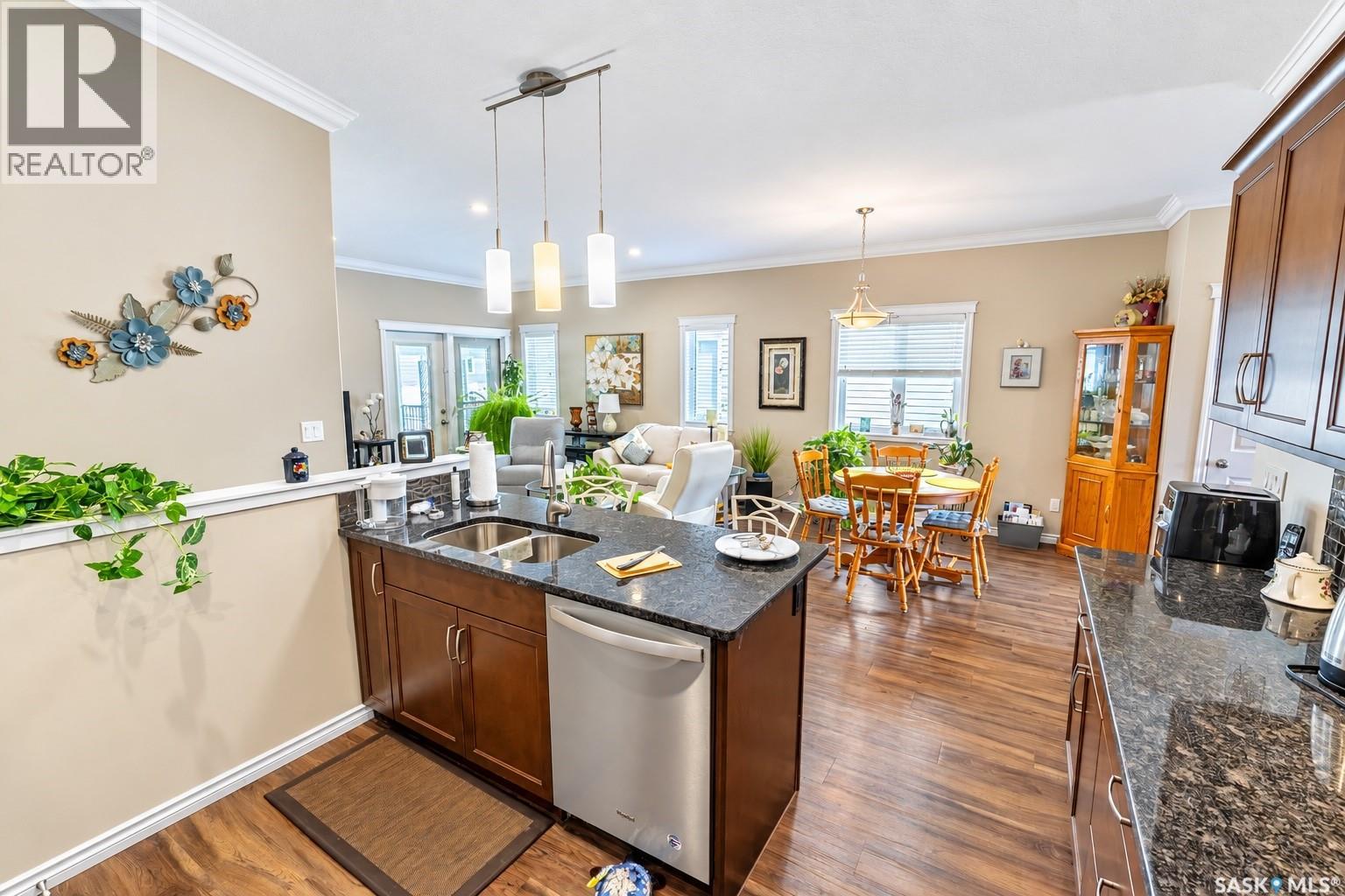 201 959 Bradley STREET photo 14