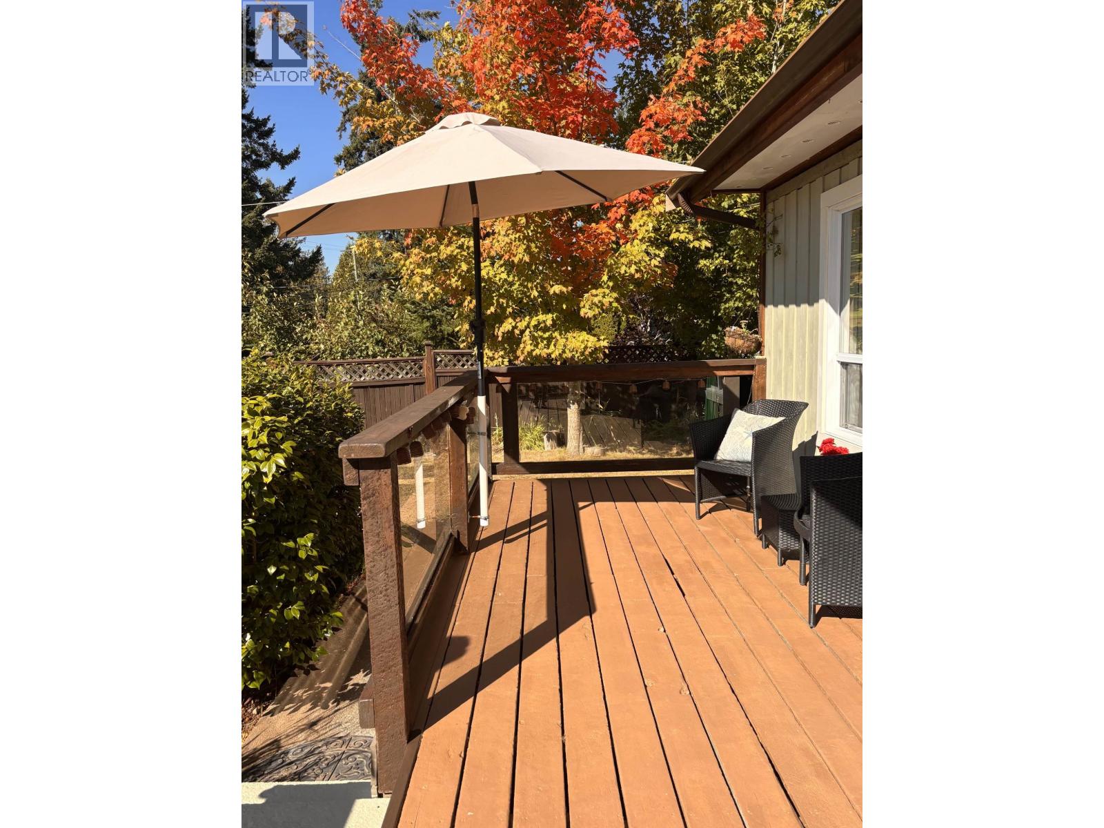 5582 Emerson Road, Sechelt, British Columbia V7Z 0R8 - Photo 2 - R3167462