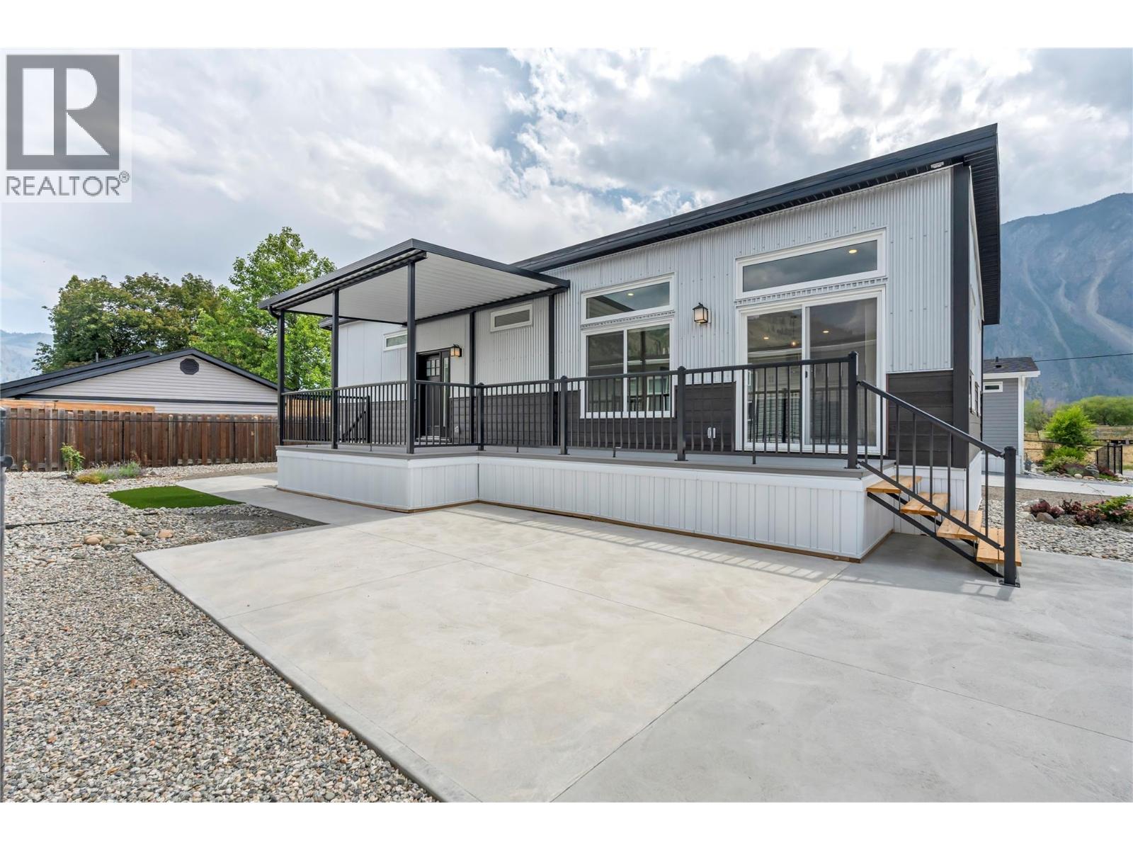 1118 Middle Bench Road Unit# 10, Keremeos, British Columbia