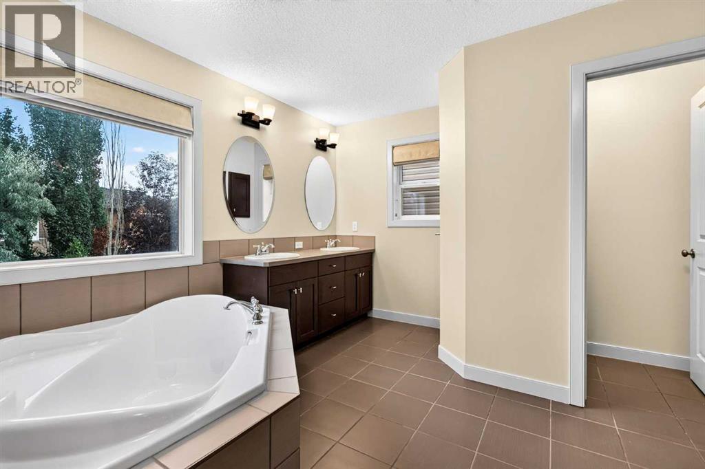74 Autumn Circle Se, Calgary, Alberta  T3M 0J7 - Photo 34 - A2345804
