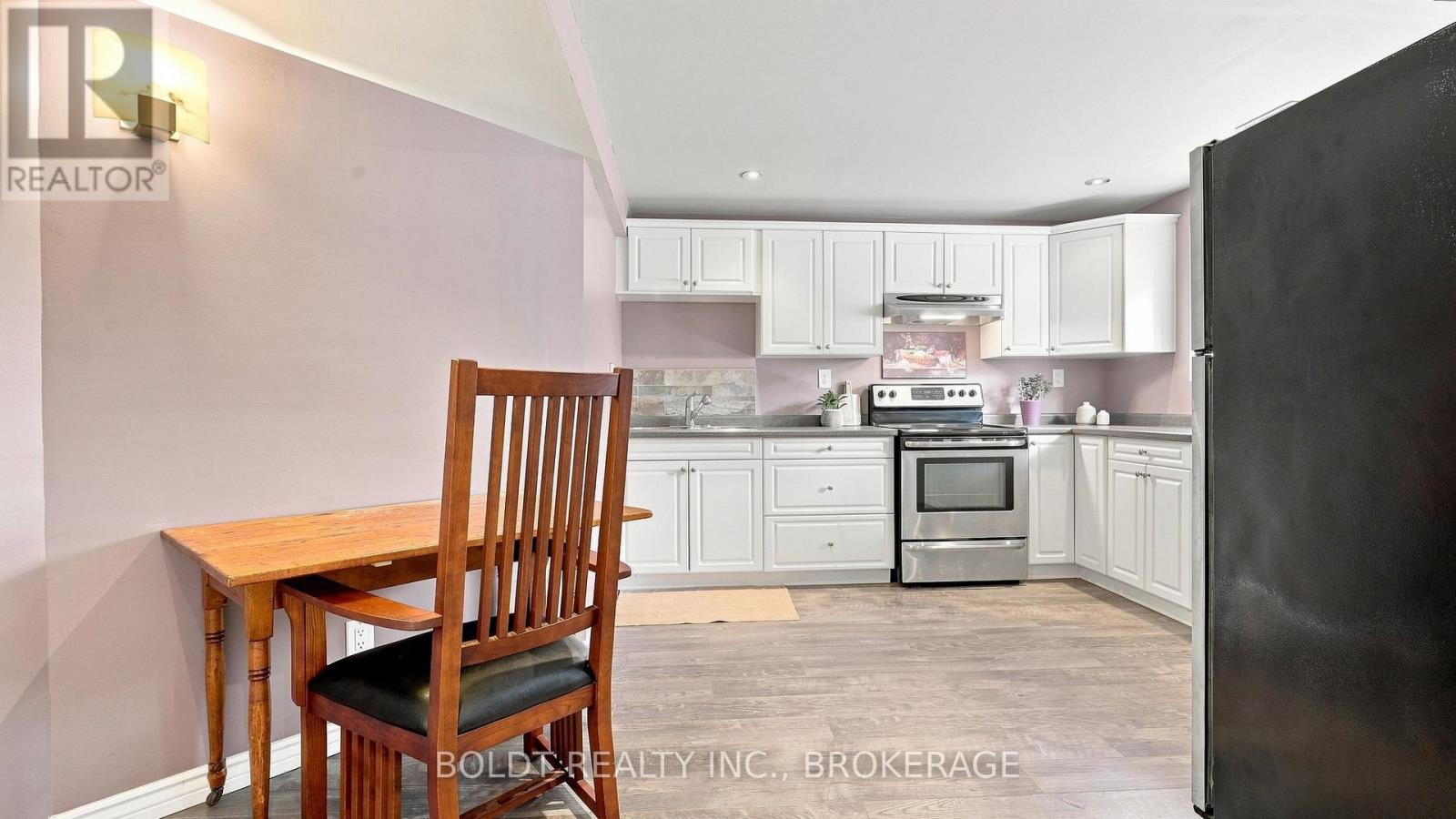 4 Mason Drive, Pelham (Fonthill), Ontario  L0S 1E4 - Photo 23 - X13810022