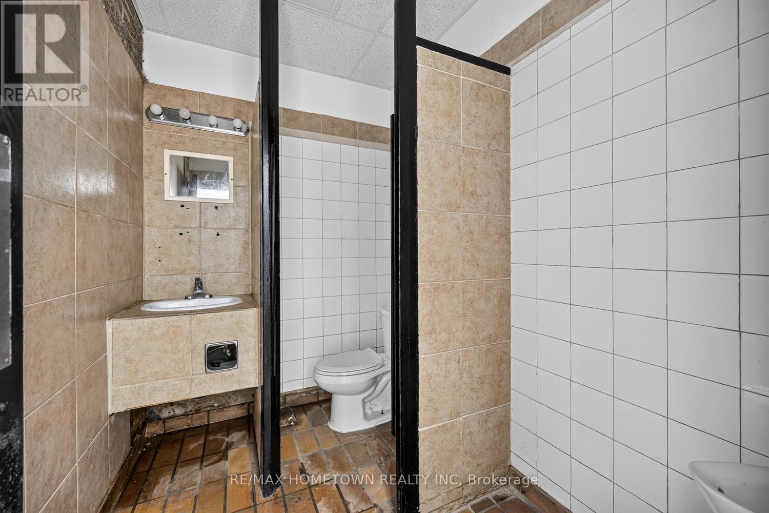 103 - 50 King Street E, Brockville, Ontario  K6V 1B1 - Photo 10 - X13810044
