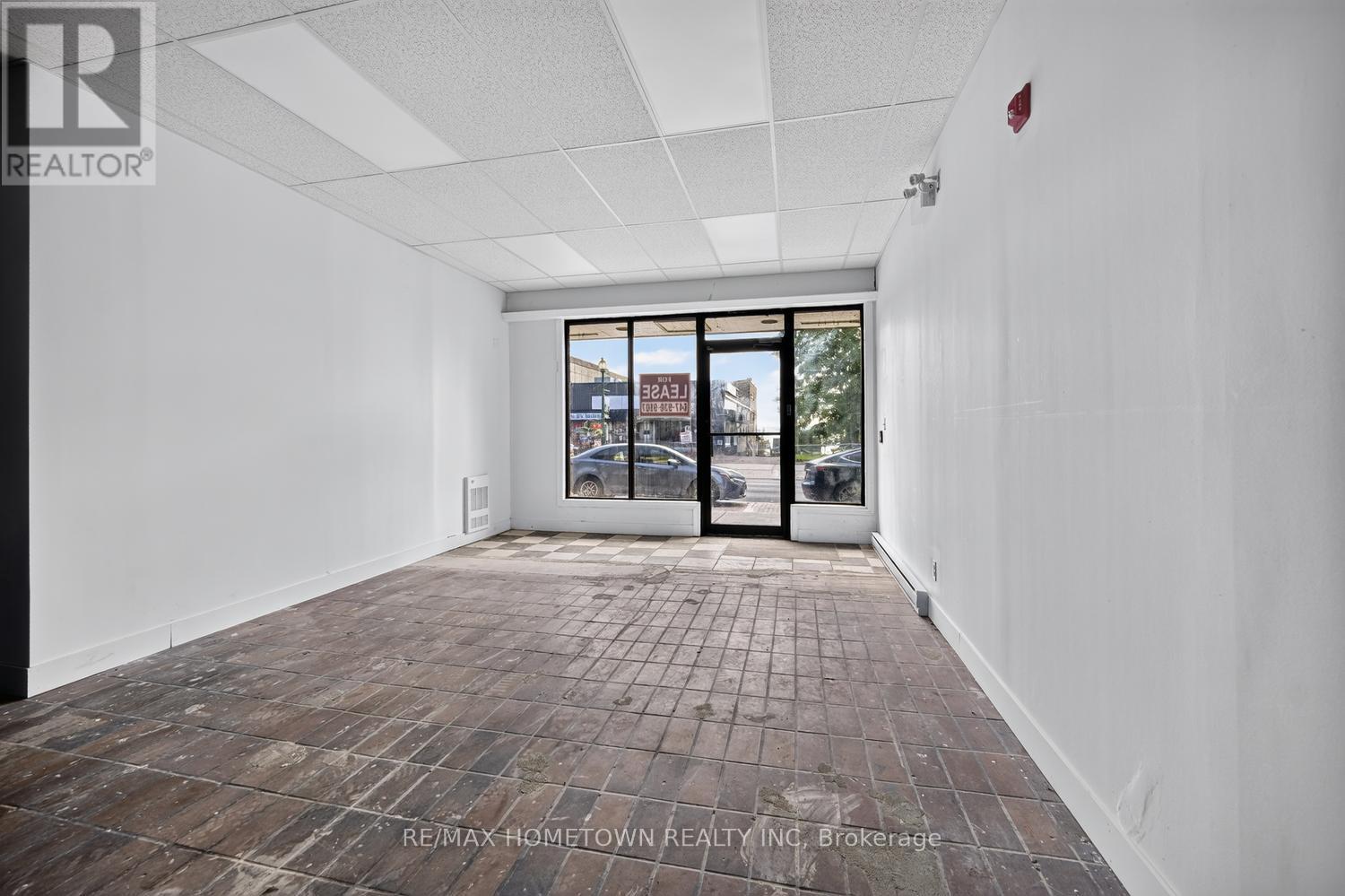 103 - 50 King Street E, Brockville, Ontario  K6V 1B1 - Photo 2 - X13810044