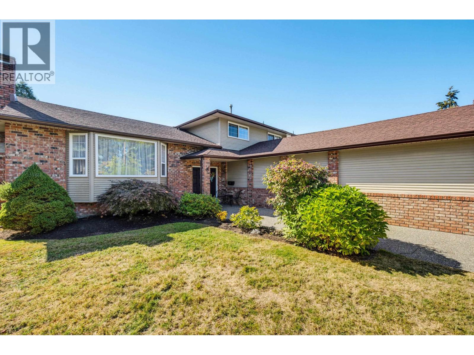 5247 57 Street, Delta, British Columbia  V4K 3G3 - Photo 2 - R3167612