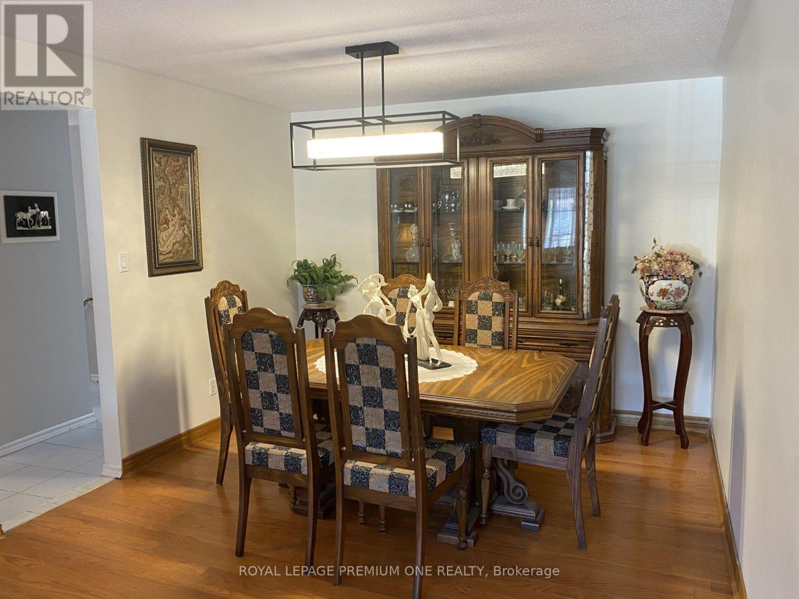 55 Husband Drive, Toronto, Ontario  M9L 1J8 - Photo 6 - W13801640