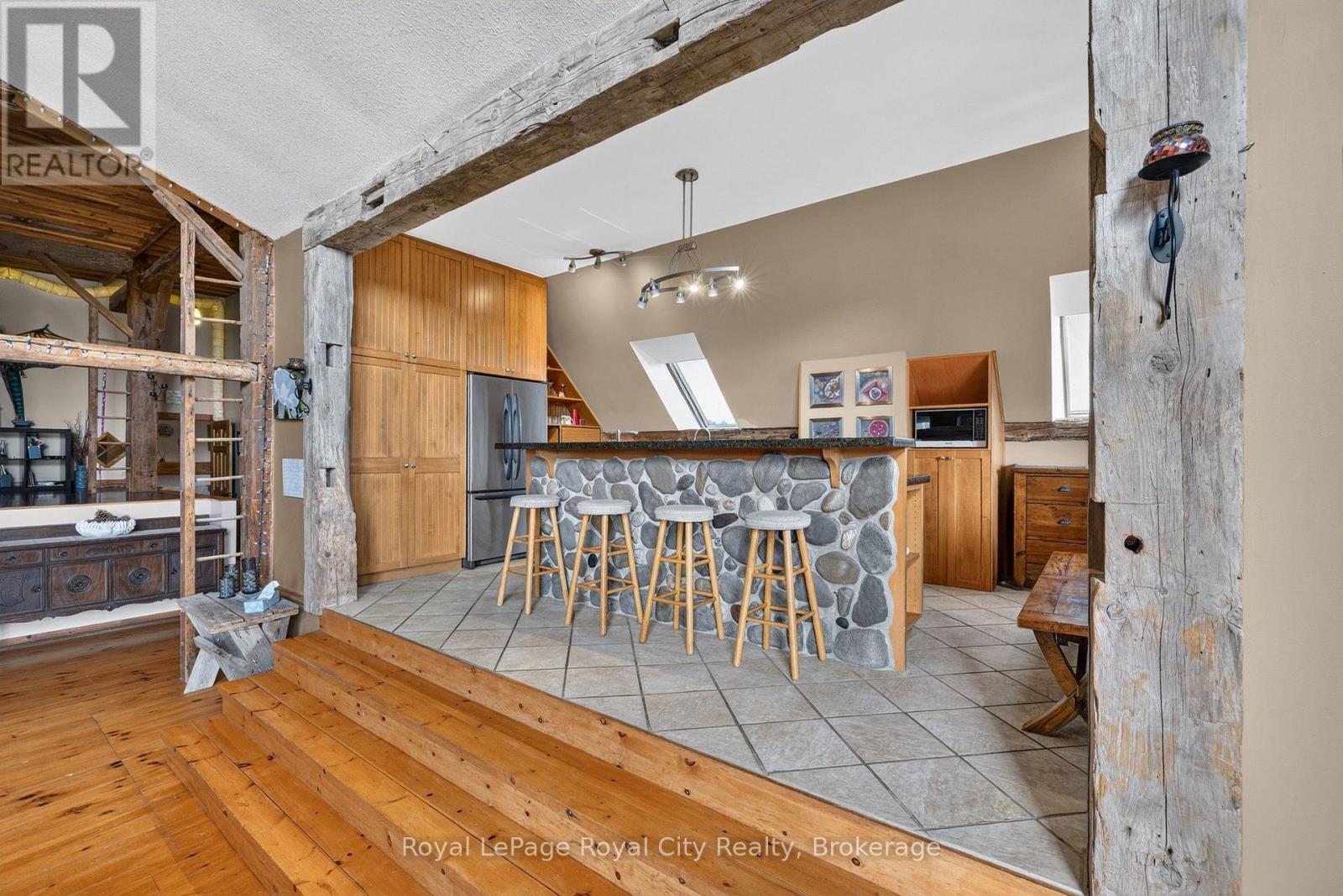 11233 2nd Line, Milton (Campbellville), Ontario  L0P 1B0 - Photo 19 - W13810016