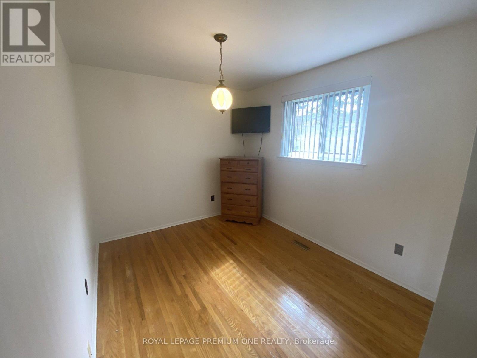 55 Husband Drive, Toronto, Ontario  M9L 1J8 - Photo 12 - W13801640