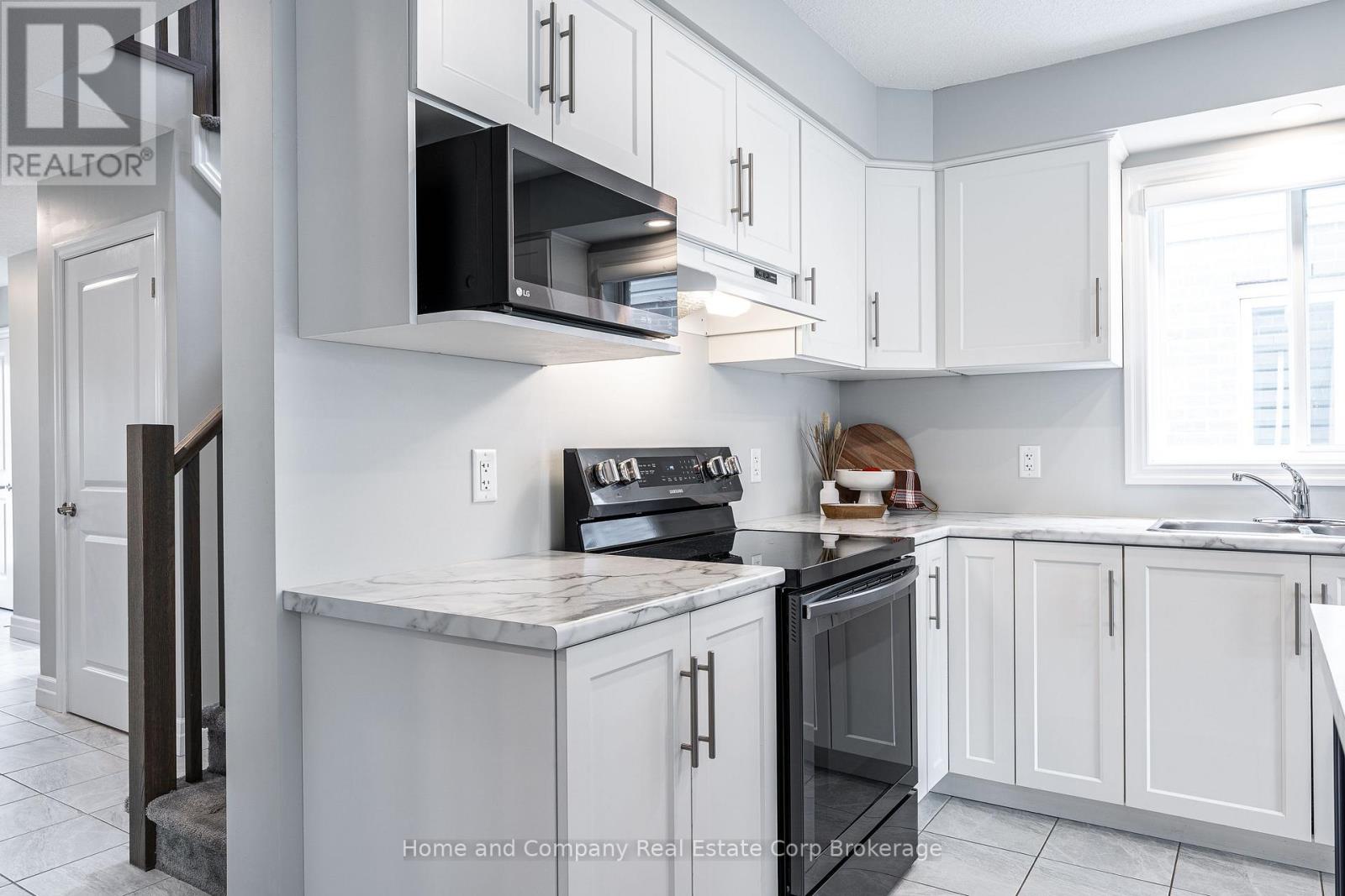 40 Robertson Dr Drive, Stratford, Ontario  N5A 0J5 - Photo 12 - X13810036
