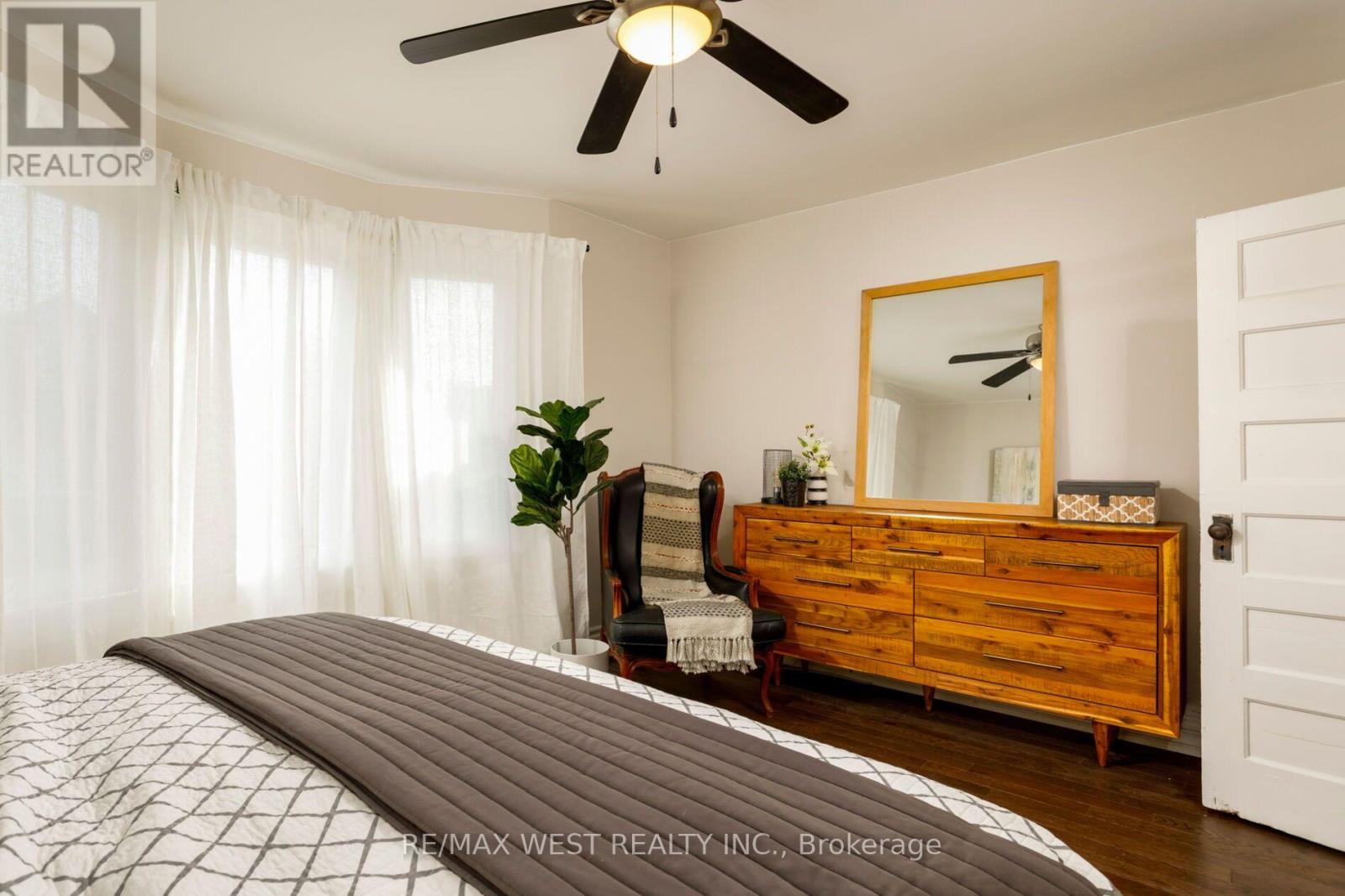 10 Marshall Street, Toronto, Ontario  M6K 1S4 - Photo 21 - C13809992