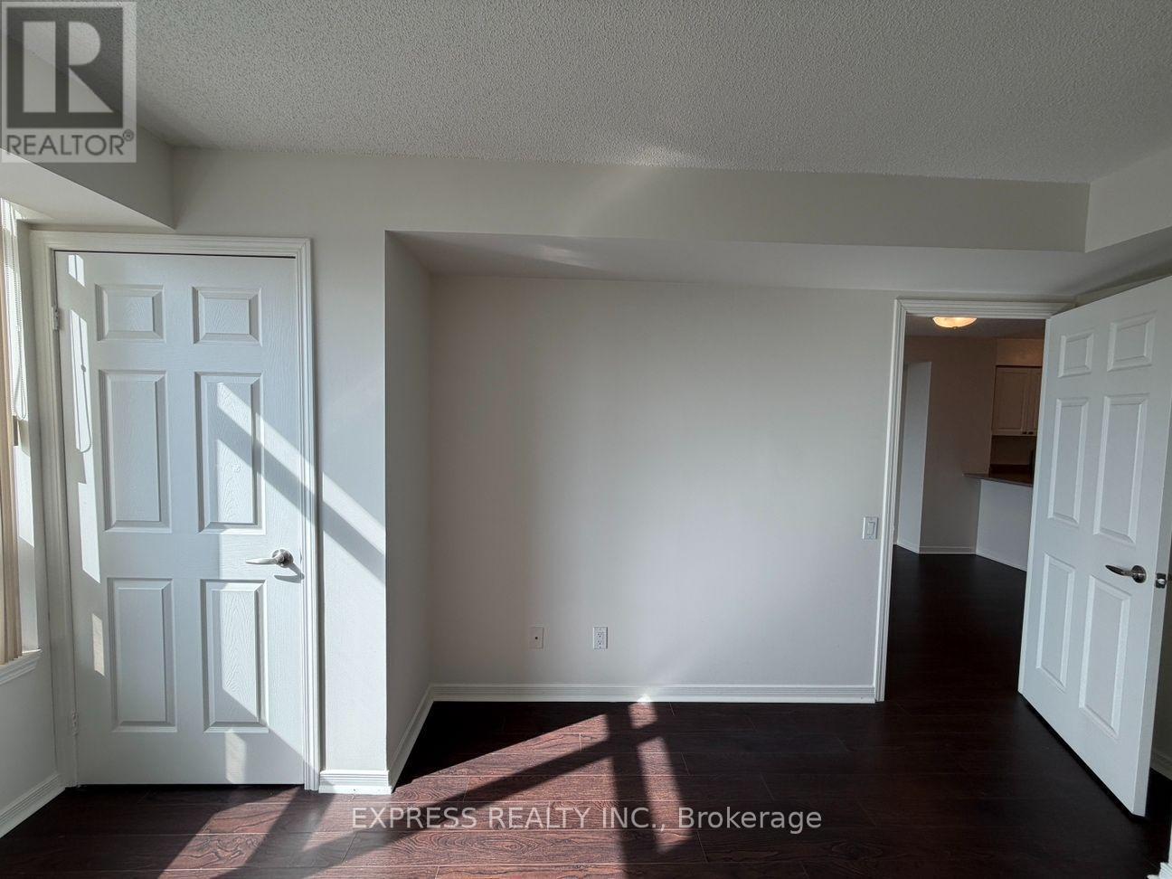 1718 - 8 Hillcrest Avenue, Toronto, Ontario  M2N 6C6 - Photo 9 - C13810002