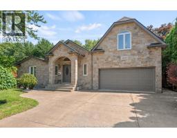 1055 ROSELAND DRIVE South, Windsor, Ontario