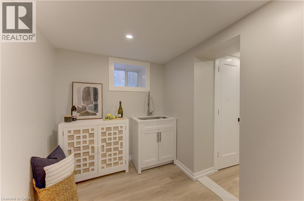 64 William Street W, Waterloo, Ontario  N2L 1J7 - Photo 37 - 40863245