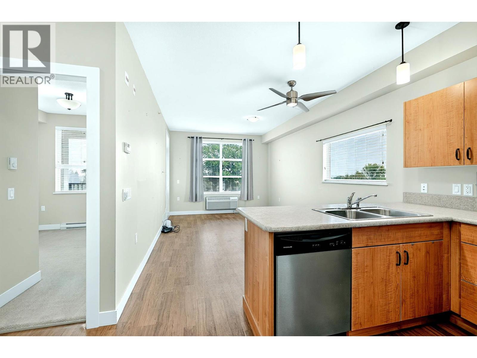 755 Mayfair Street Unit# 423, Kamloops, British Columbia  V2B 5L7 - Photo 6 - 10401321