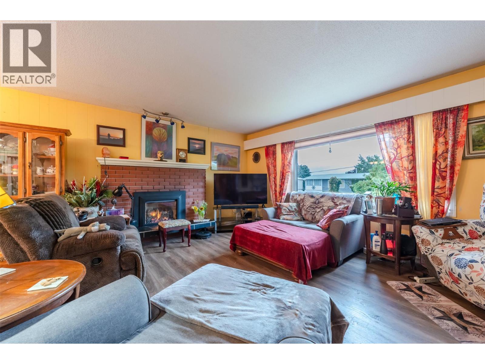 902 Maccleave Avenue, Penticton, British Columbia
