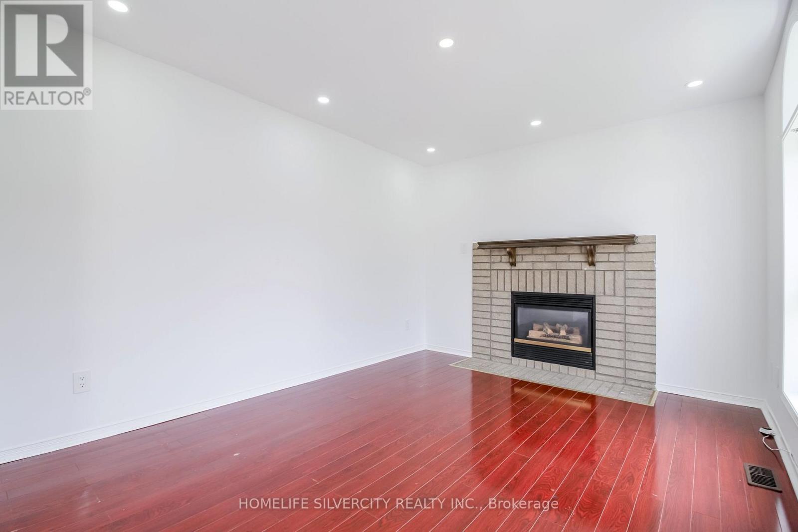 22 Meadow Glade Road, Brampton, Ontario  L6R 1Z7 - Photo 11 - W13810066