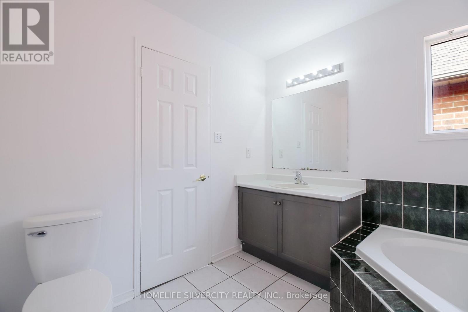 22 Meadow Glade Road, Brampton, Ontario  L6R 1Z7 - Photo 37 - W13810066