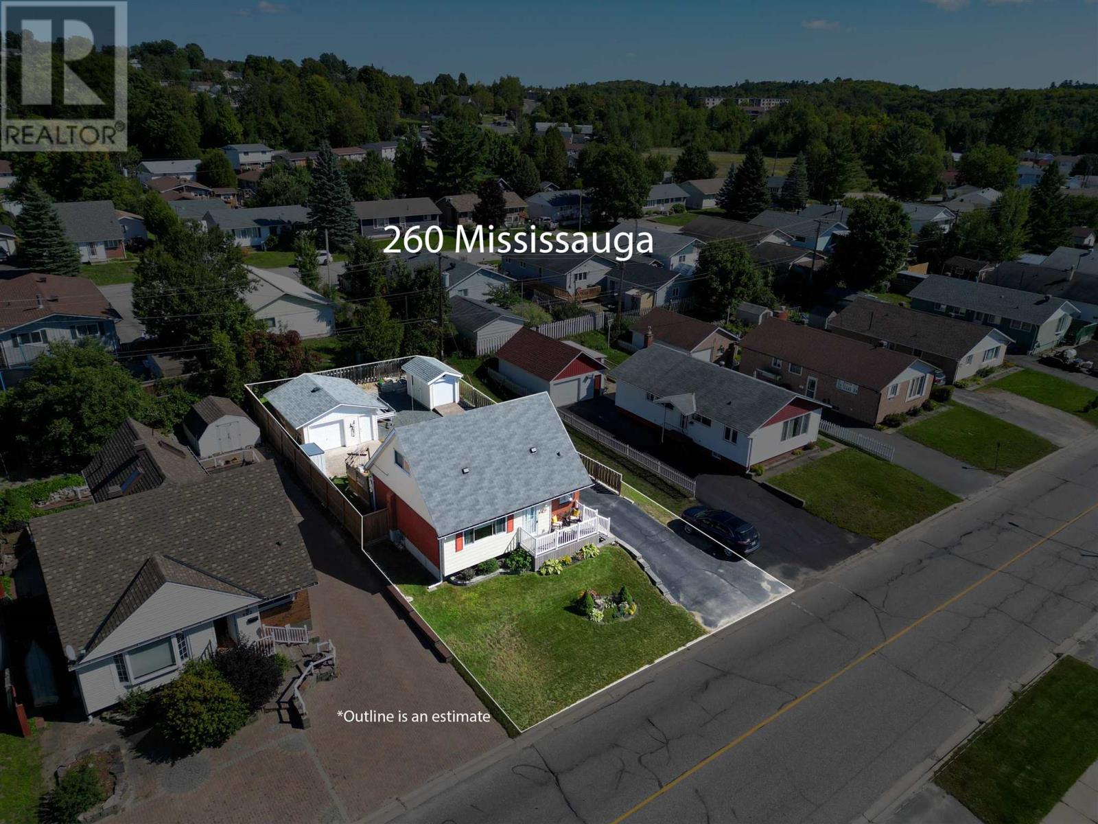 260 Mississagua Ave, Elliot Lake, Ontario  P5A 1E7 - Photo 2 - SM262592