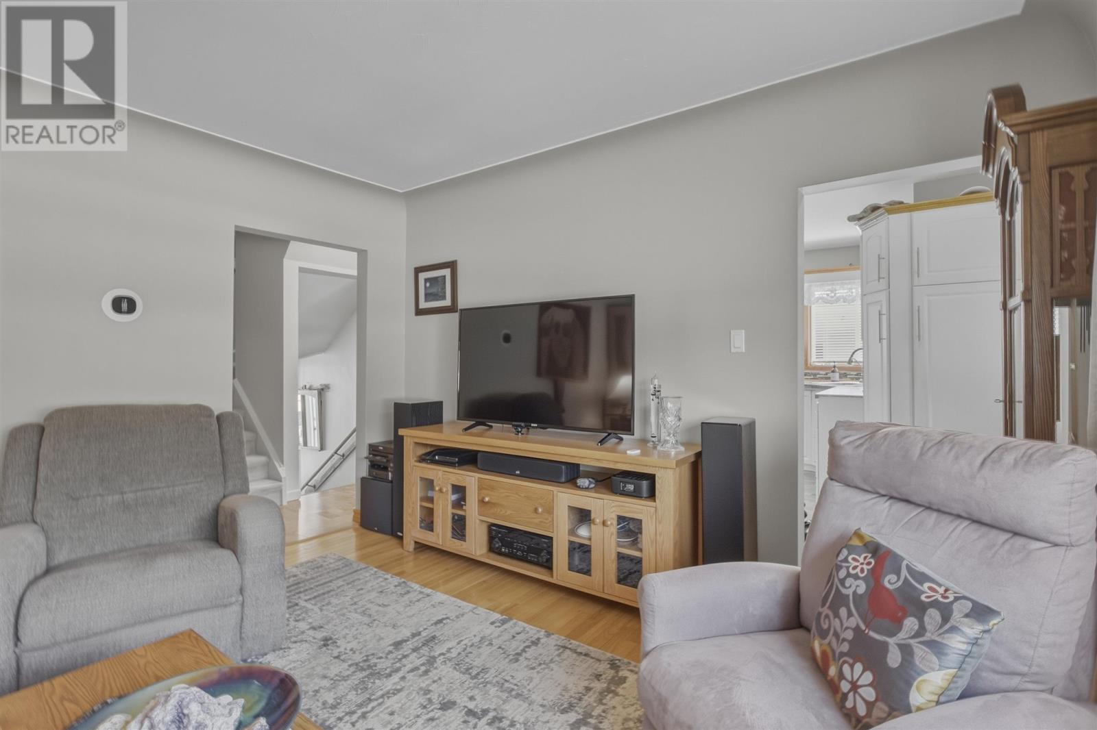 260 Mississagua Ave, Elliot Lake, Ontario  P5A 1E7 - Photo 5 - SM262592