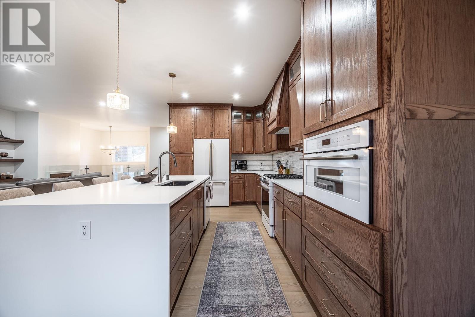 126 Queensgate Blvd, Sault Ste. Marie, Ontario  P6A 6Y4 - Photo 12 - SM262594