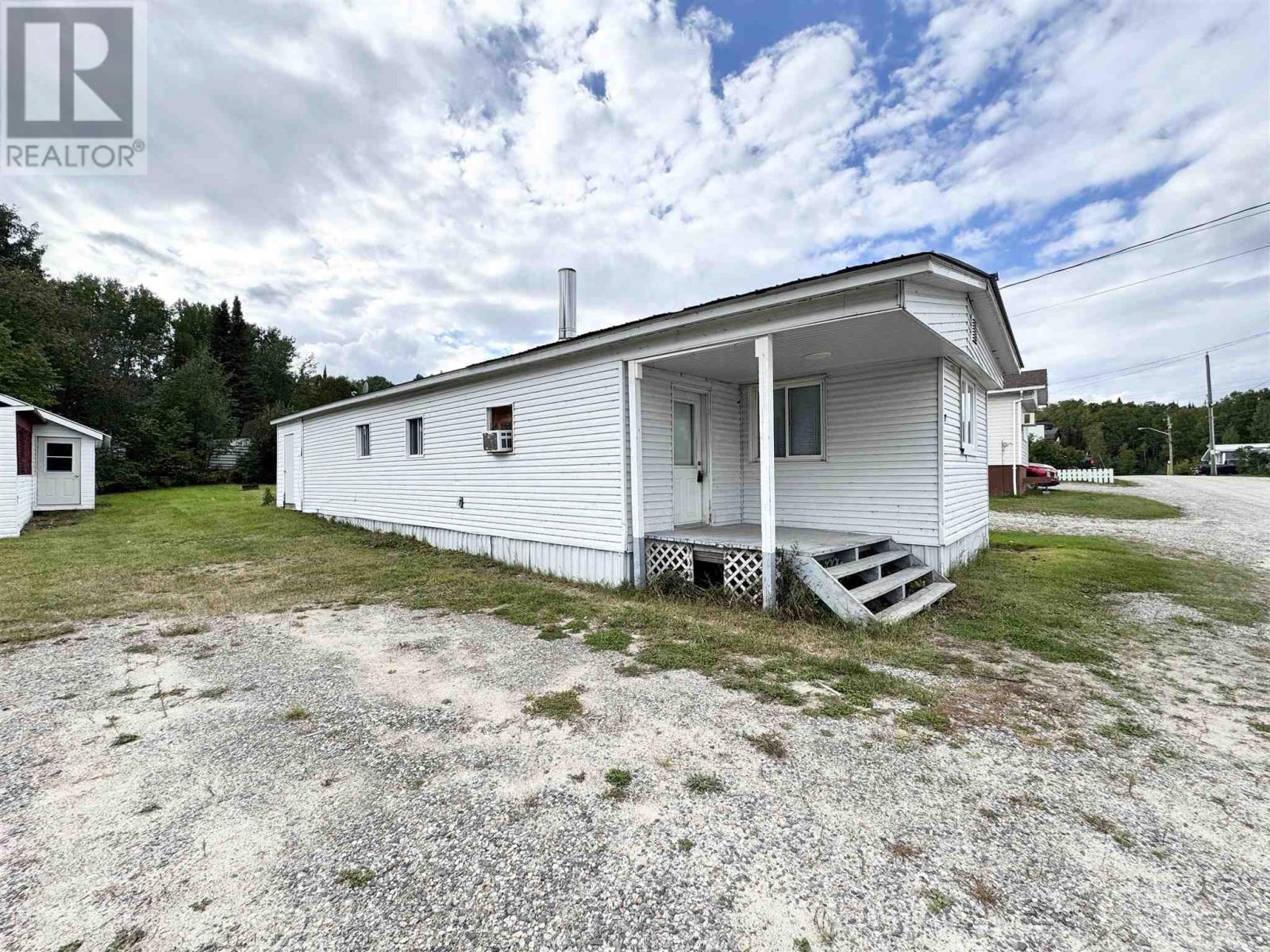 3 Fontaine DR, Chapleau, Ontario