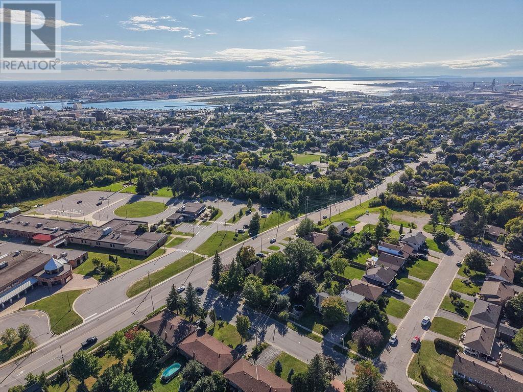15 Grand Blvd, Sault Ste. Marie, Ontario  P6B 4R8 - Photo 3 - SM262599