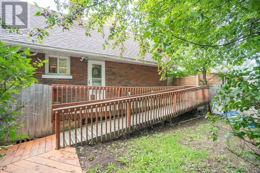15 Grand Blvd, Sault Ste. Marie, Ontario  P6B 4R8 - Photo 9 - SM262599
