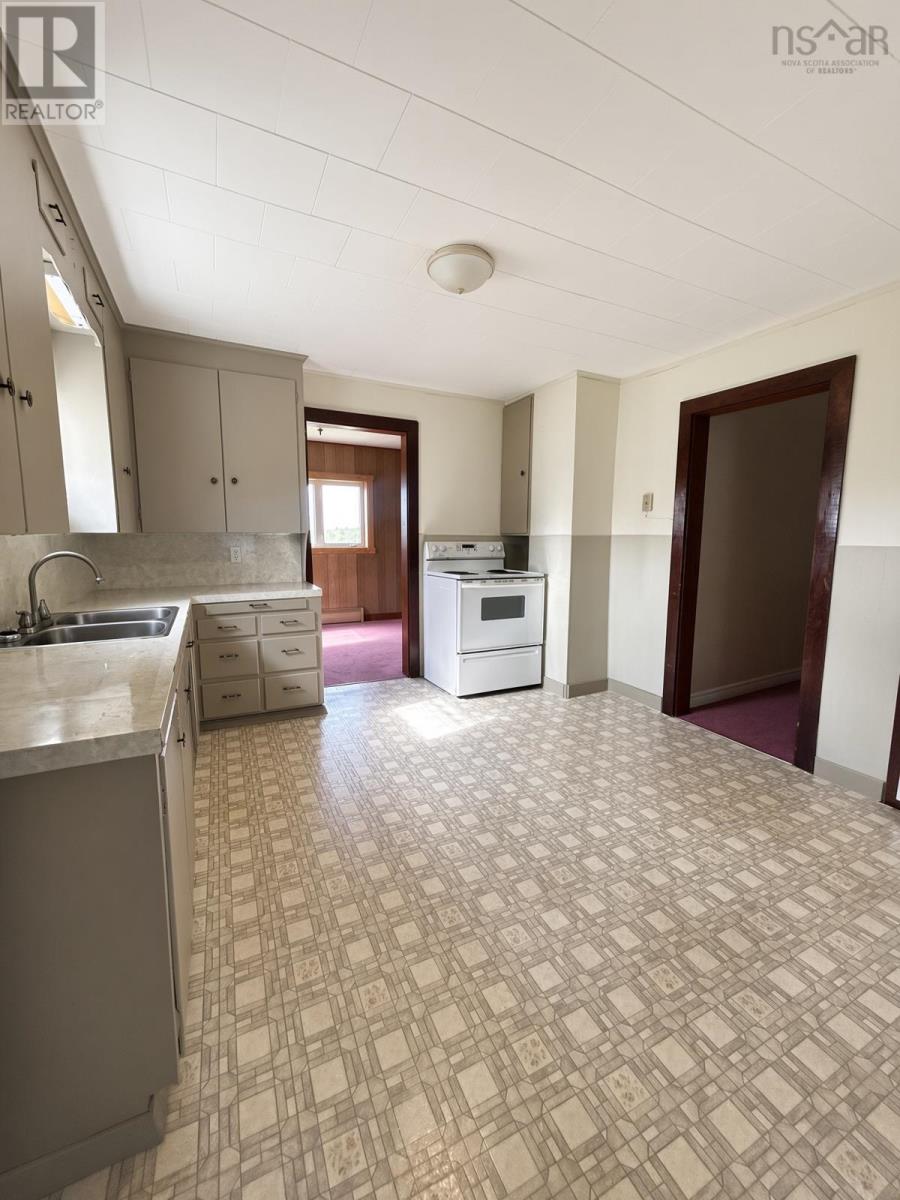 70 Wolsley Street, Springhill, Nova Scotia  B0M 1X0 - Photo 8 - 202611722
