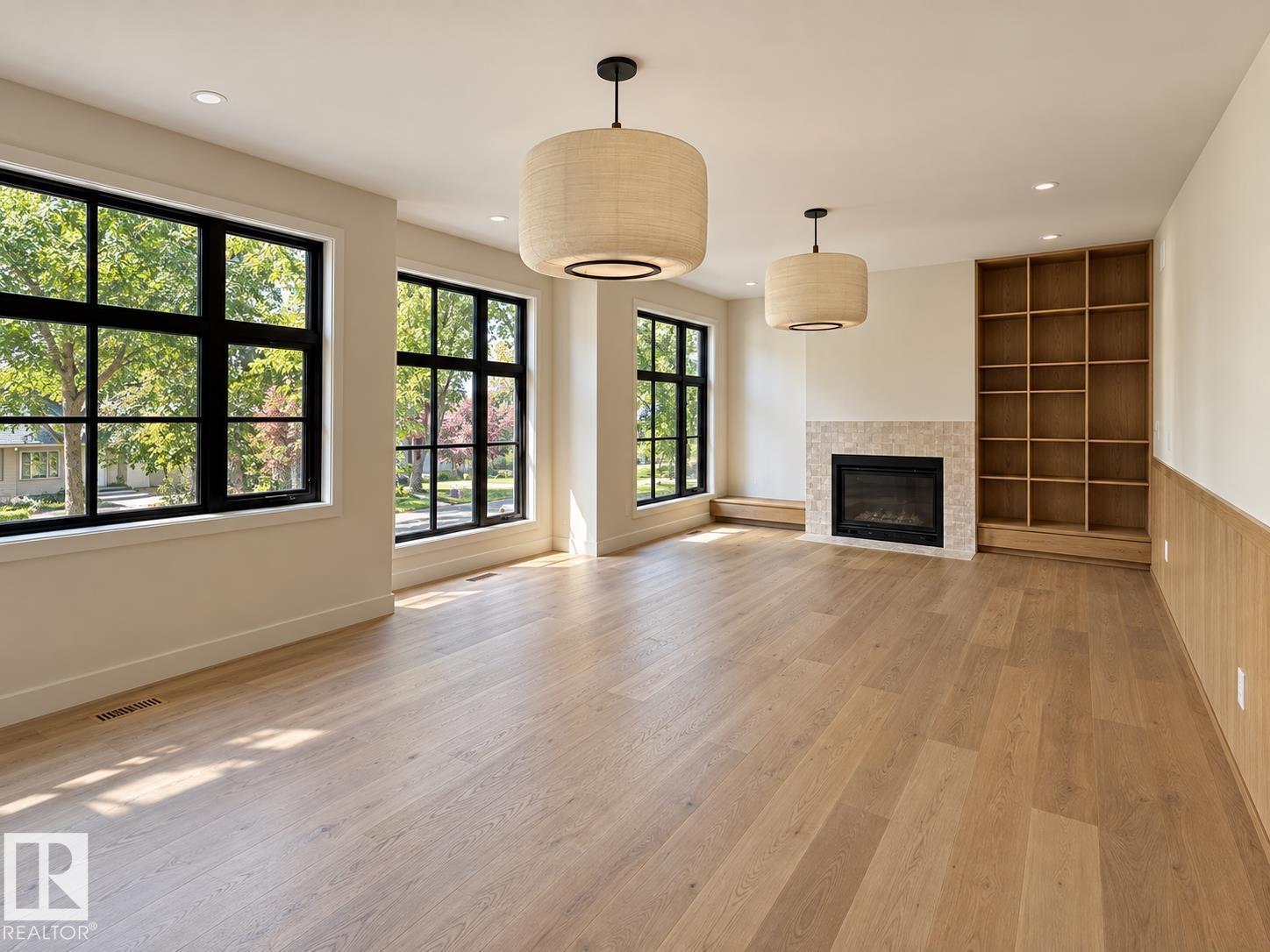 9243 148 ST NW