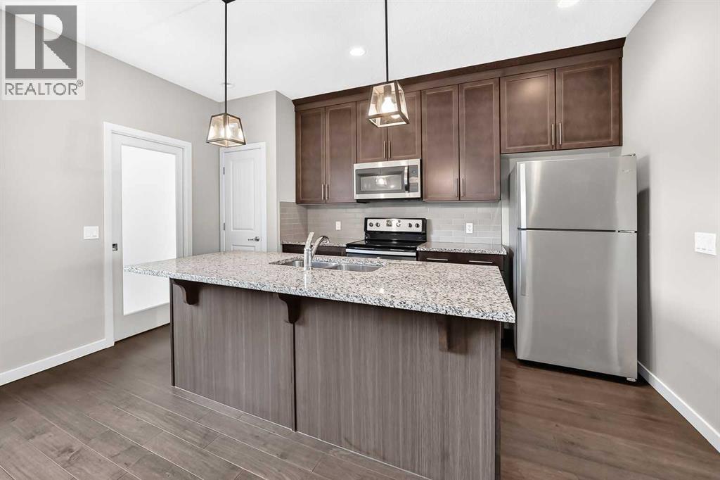 136 Willow Street, Cochrane, Alberta  T4C 0X9 - Photo 4 - A2342736