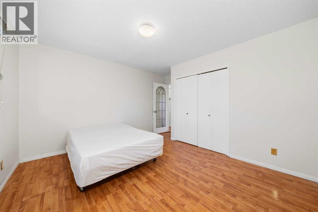 243 Millcrest Way SW, Calgary, Alberta  T2Y 2K7 - Photo 19 - A2346560